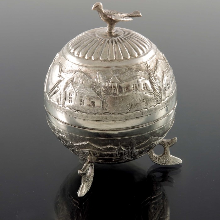 An Oriental silver spherical box - Image 2 of 3