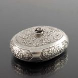 A Chinese silver snuff box, 19th century