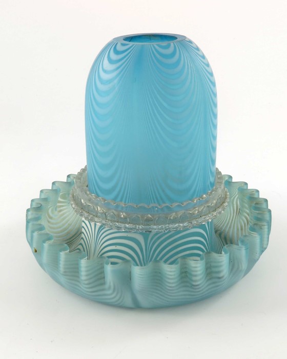 A Nailsea Verre Moire glass fairy lamp - Image 2 of 5