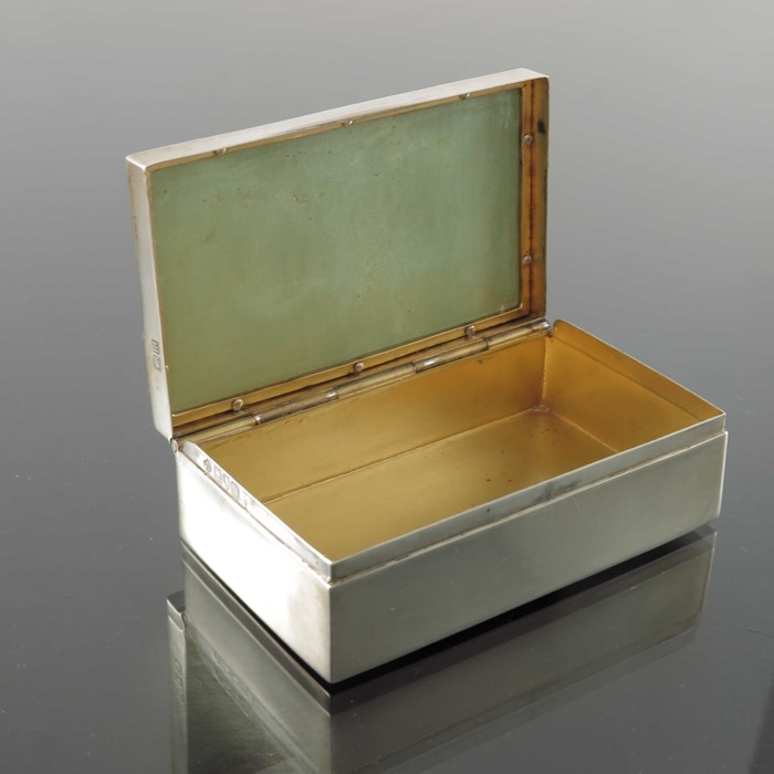 An Arts and Crafts silver and enamelled box, Frederick Courthope, London 1907 - Image 4 of 5