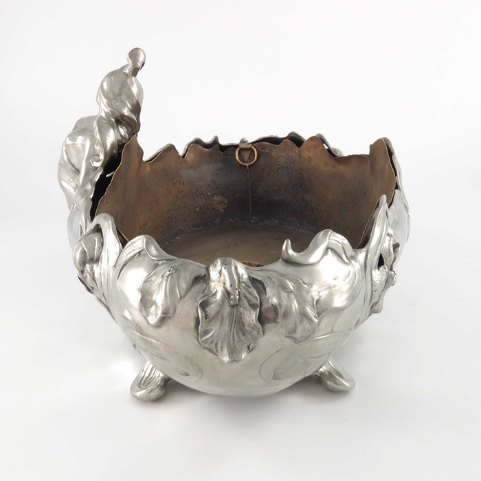 Claude Bonnefond for Imperial Zinn, a Jugendstil pewter centrepiece planter - Image 5 of 6