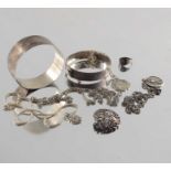 A selection of silver jewellery, to include a Charles Horner bangle