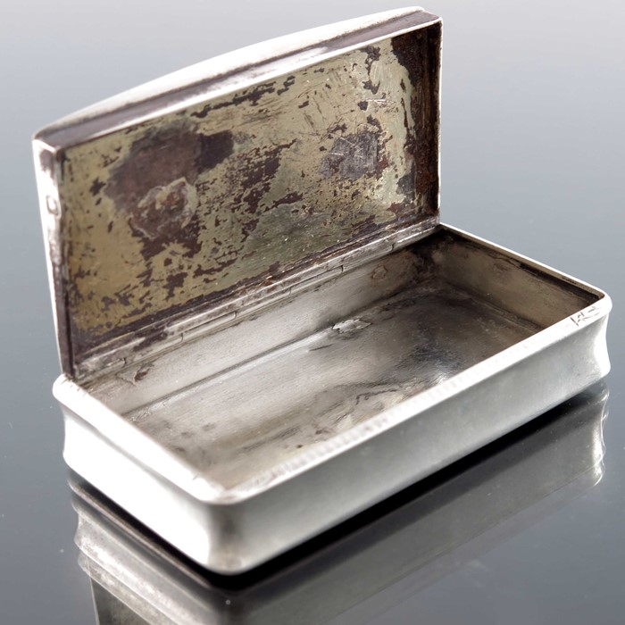 A French silver snuff box, 19th century - Image 3 of 4