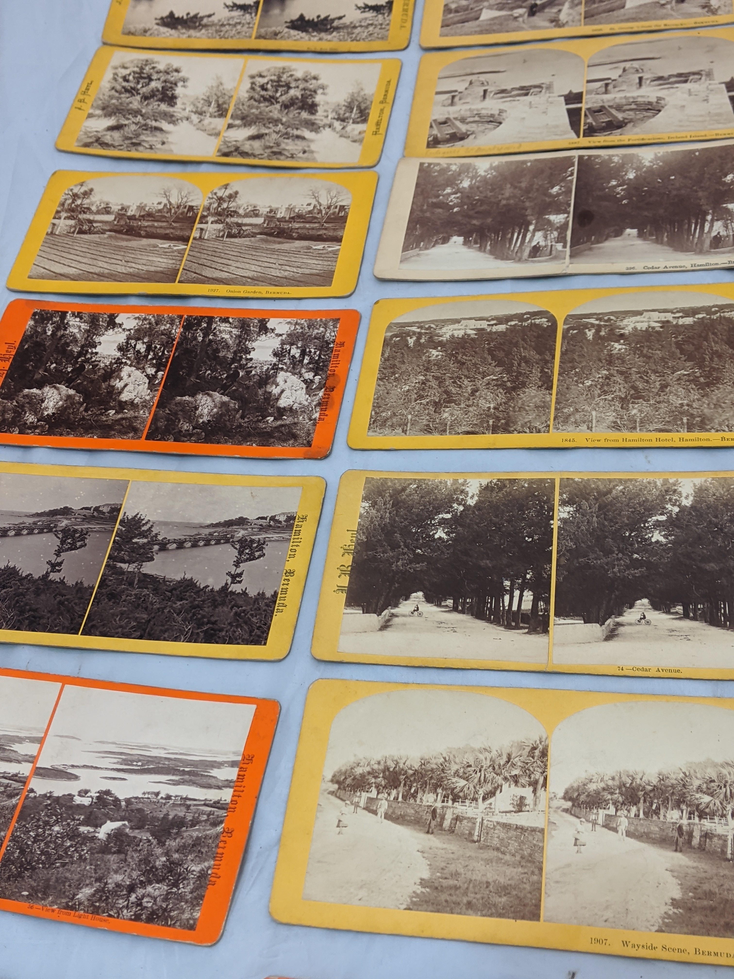 A collection of 49 stereocards of Bermuda, scenes include Hamilton, St.Georges, Ireland Island, - Image 9 of 10