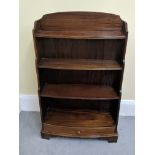 A Mahogany bookcase, H.106cm, W.66cm, D.20cm