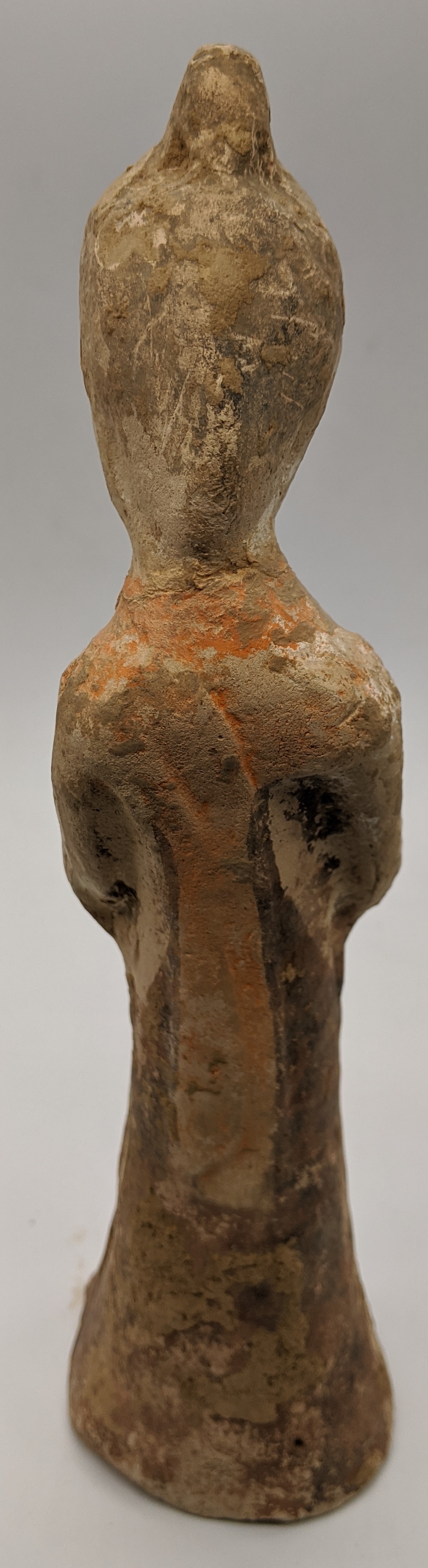 A Chinese Tang Dynasty terracotta sculpture of a courtesan, circa 8th century A.D. H.28cm - Image 3 of 3