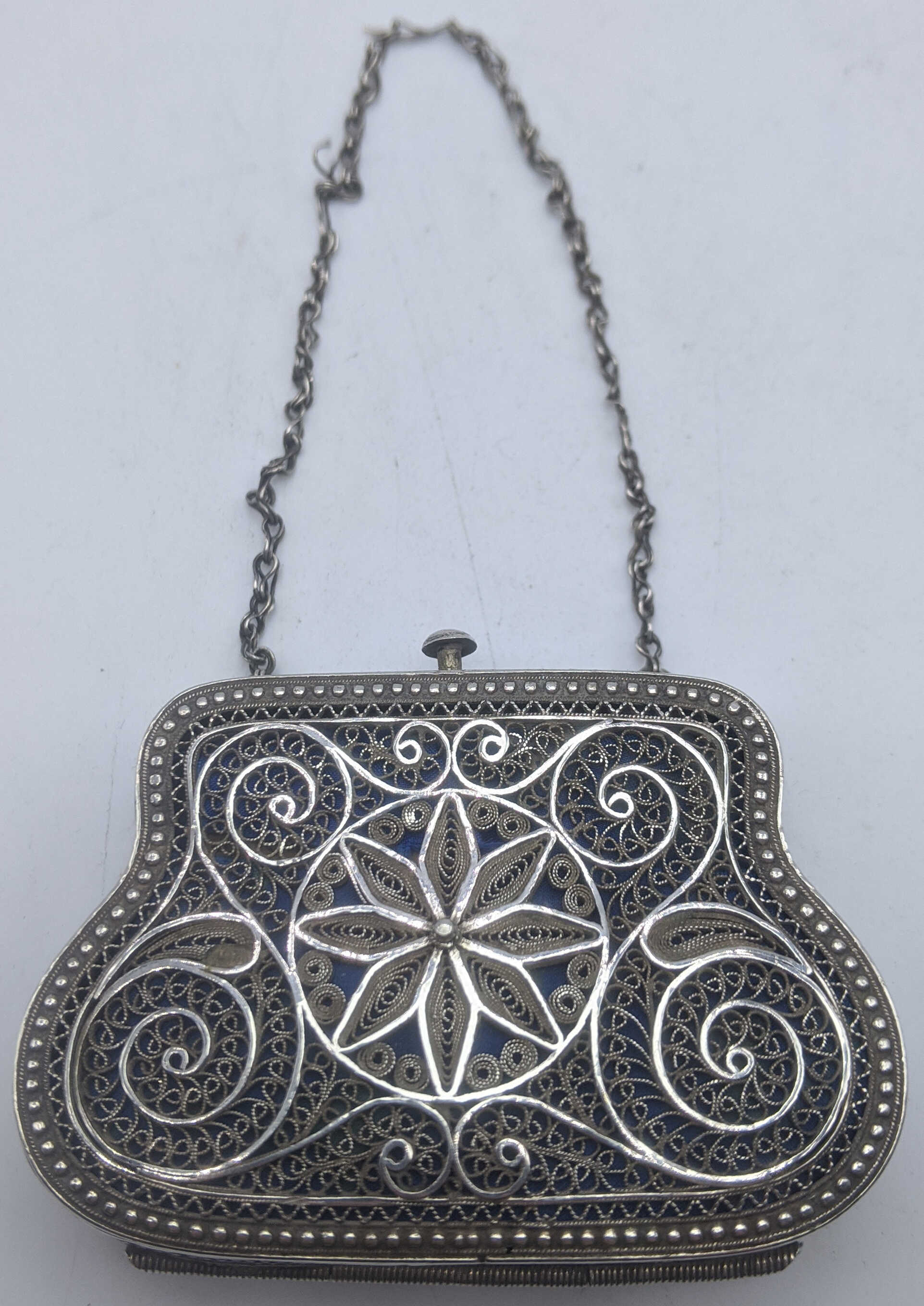 A late 19th century Russian filigree silver purse, H.5cm W.6.5cm - Image 4 of 4