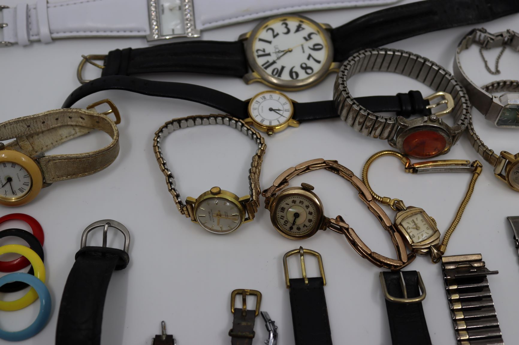 Large collection of watches to include Must de Cartier, Montine, Bifora, Seiko, Lorus and others. ( - Image 5 of 8