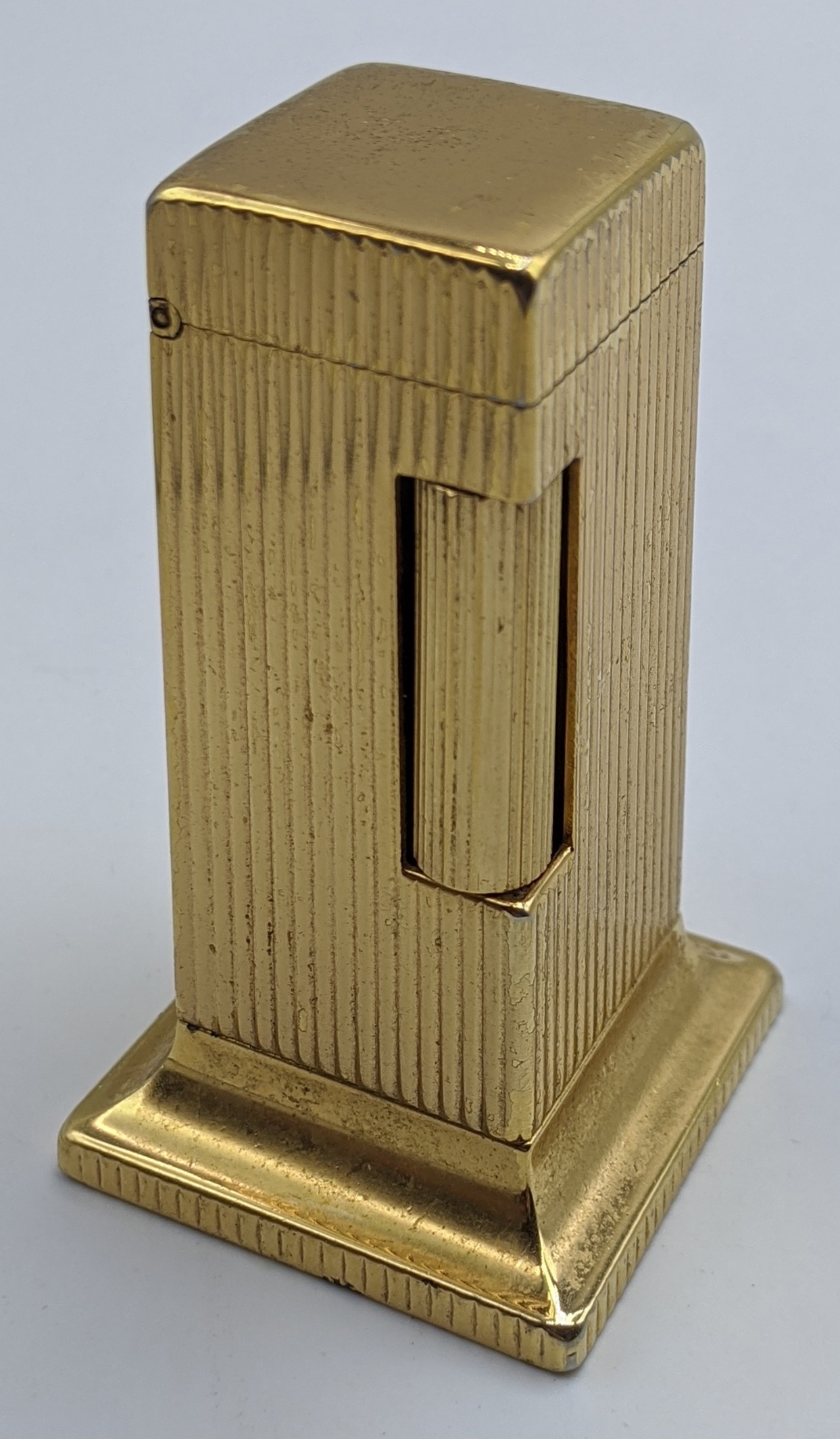 A Dunhill Rollalite gold plated desk lighter, H.6.5cm