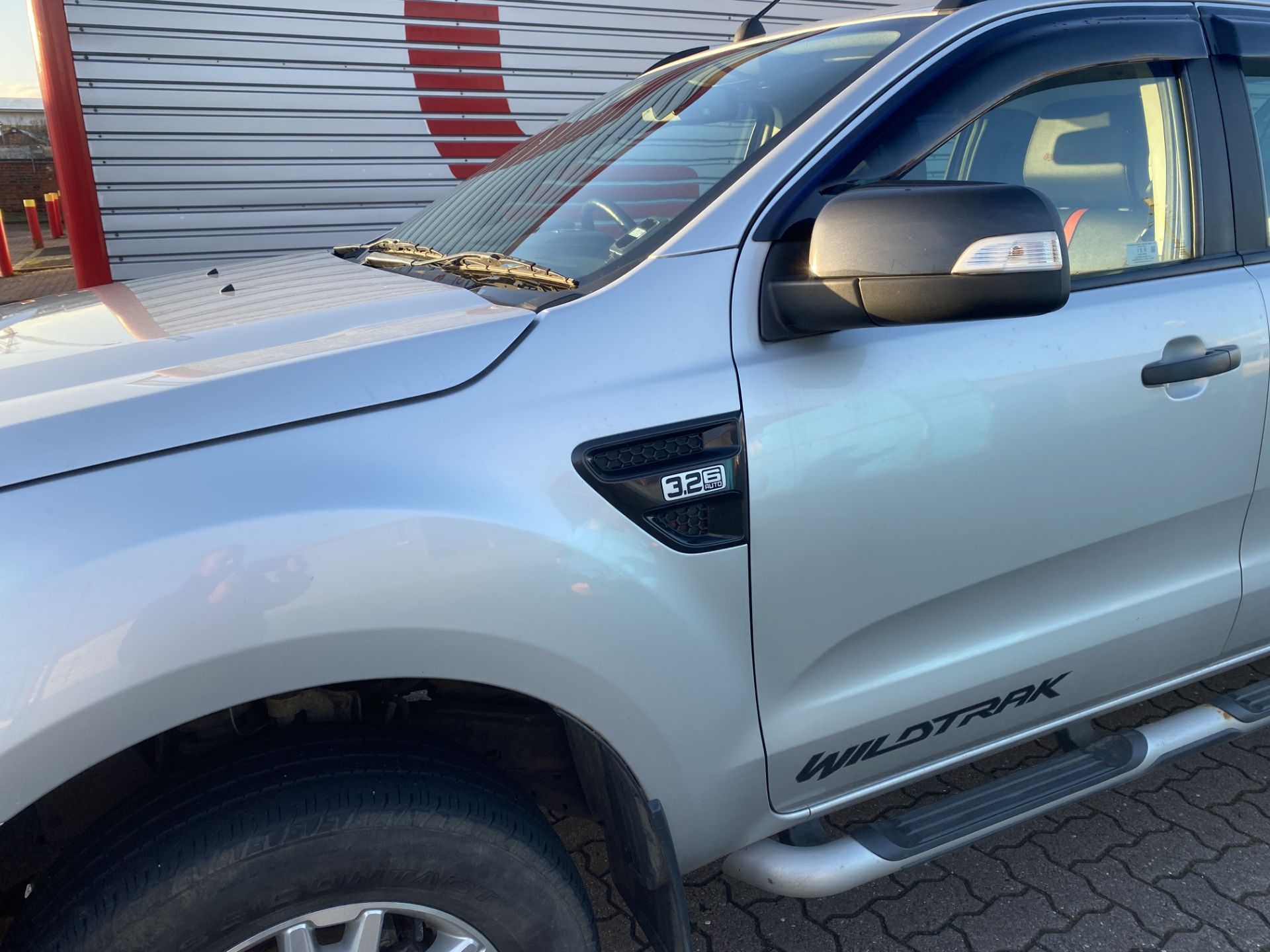 Ford Ranger Wildtrak 4 x 4 3.2 TDCI 6 Speed Automatic Double Cab Pick Up Truck, Silver - Image 5 of 30