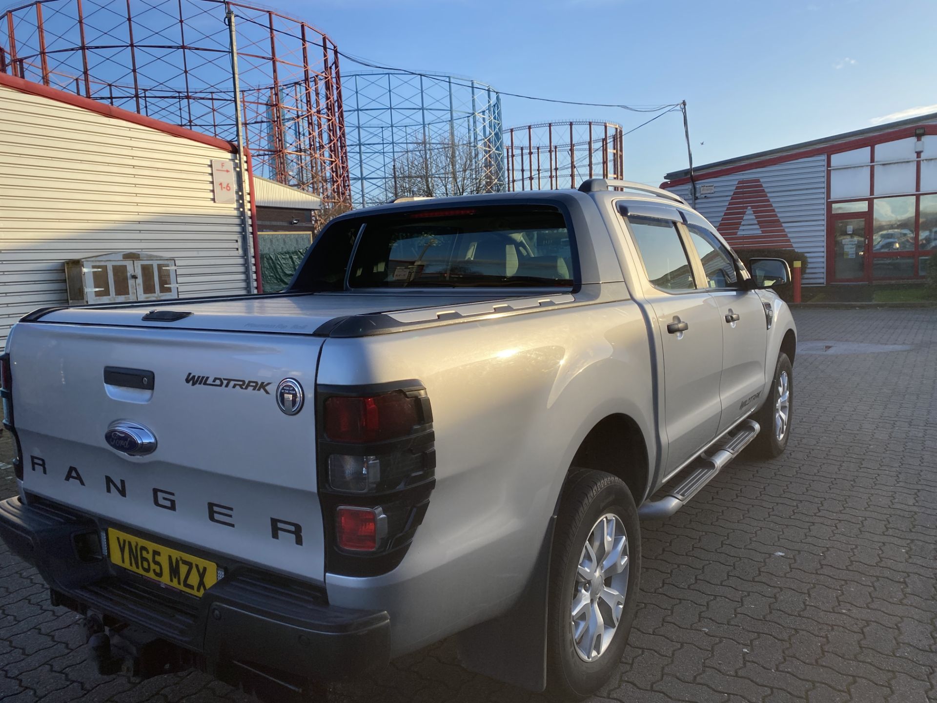 Ford Ranger Wildtrak 4 x 4 3.2 TDCI 6 Speed Automatic Double Cab Pick Up Truck, Silver - Image 9 of 30