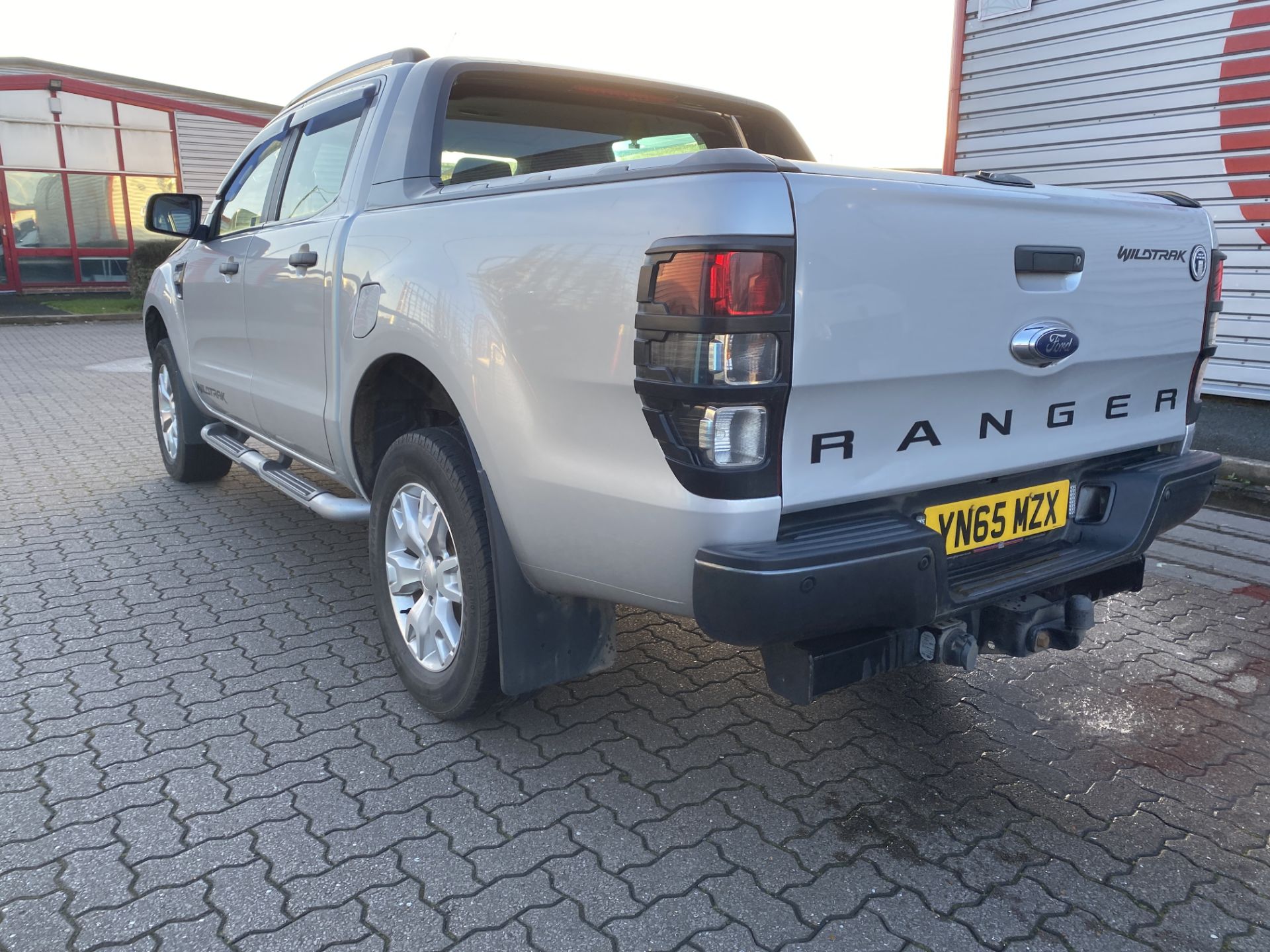 Ford Ranger Wildtrak 4 x 4 3.2 TDCI 6 Speed Automatic Double Cab Pick Up Truck, Silver - Image 8 of 30