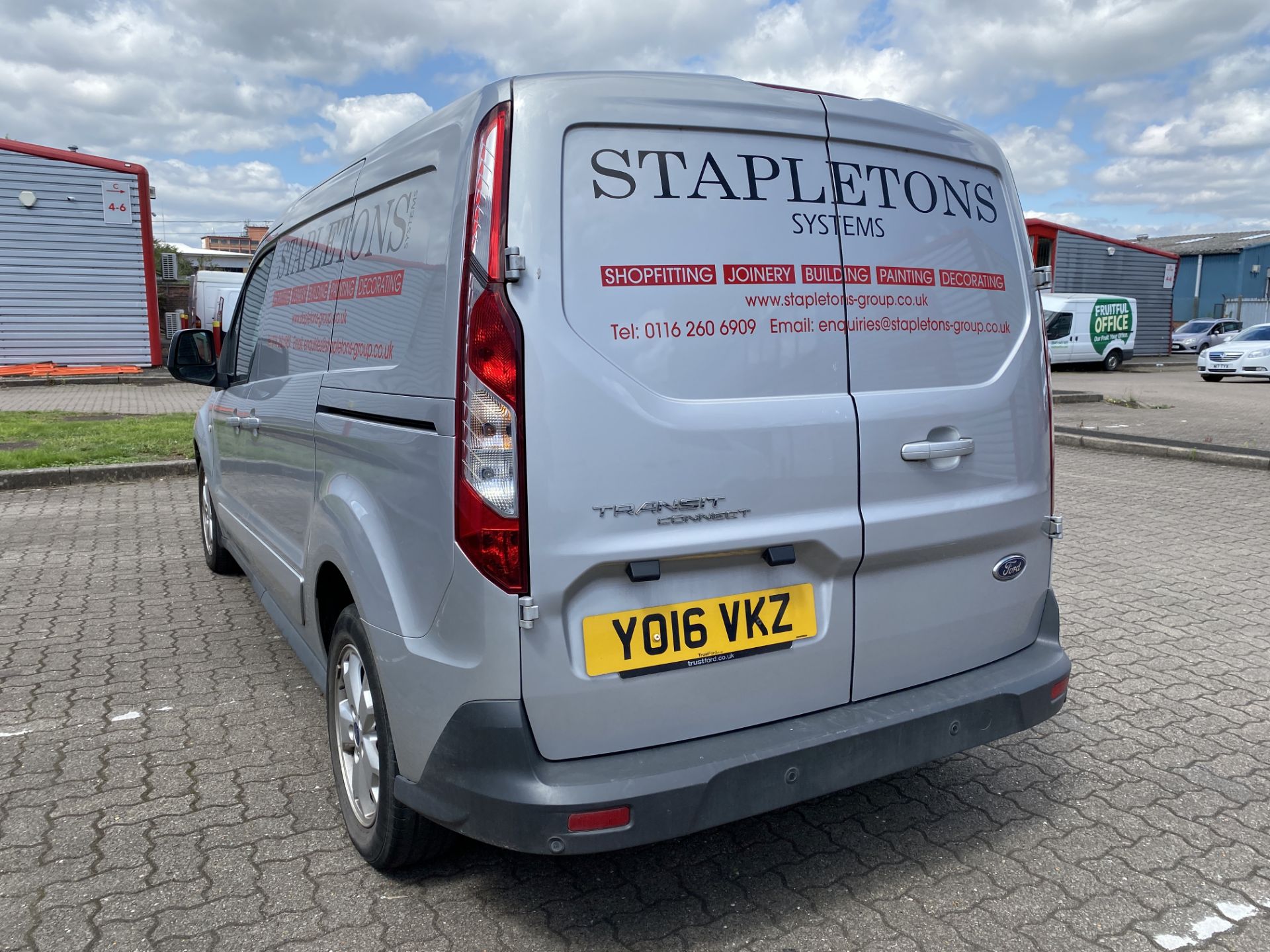 Ford Transit Connect 240 Limited, (2016) - Image 11 of 39