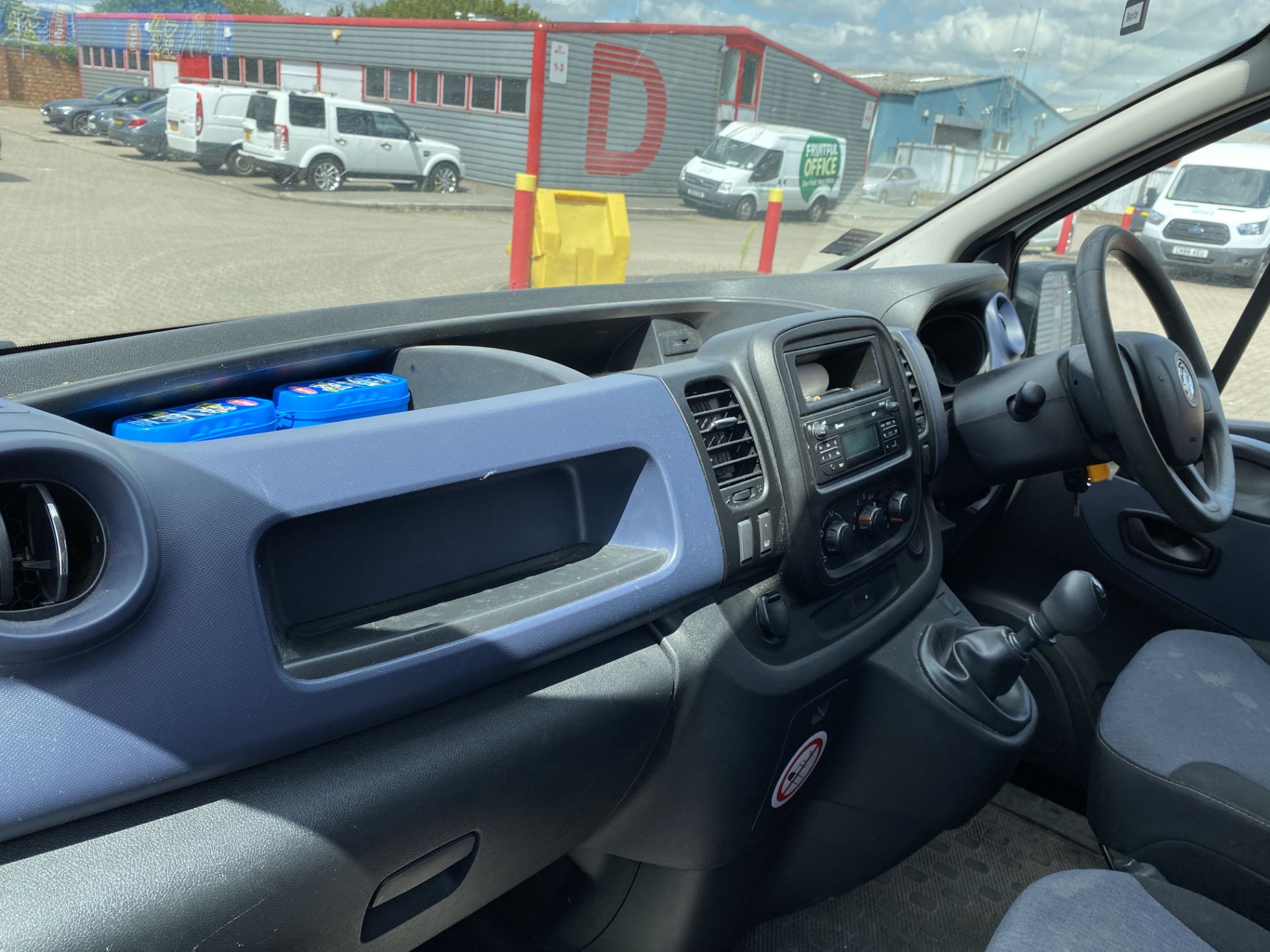 Vauxhall Vivaro 2900 CDTi Diesel LWB Panel Van, Registration No. DE64 XYX - Image 26 of 43