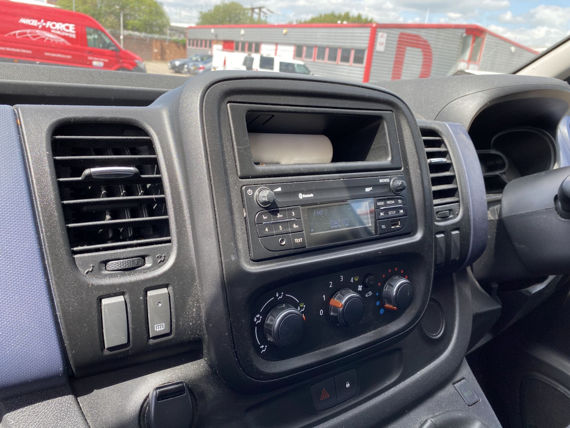 Vauxhall Vivaro 2900 CDTi Diesel LWB Panel Van, Registration No. DE64 XYX - Image 30 of 43