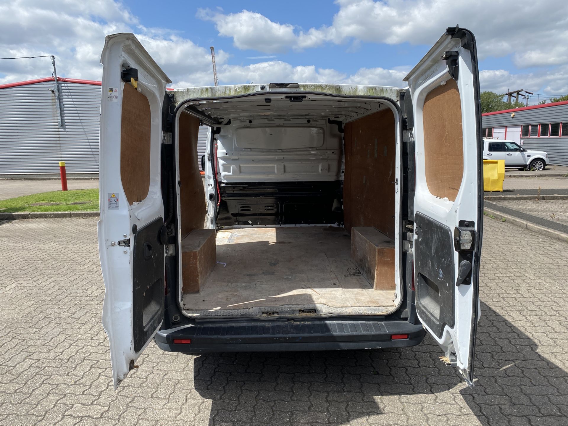 Vauxhall Vivaro 2900 CDTi Diesel LWB Panel Van, Registration No. DE64 XYX - Image 15 of 43