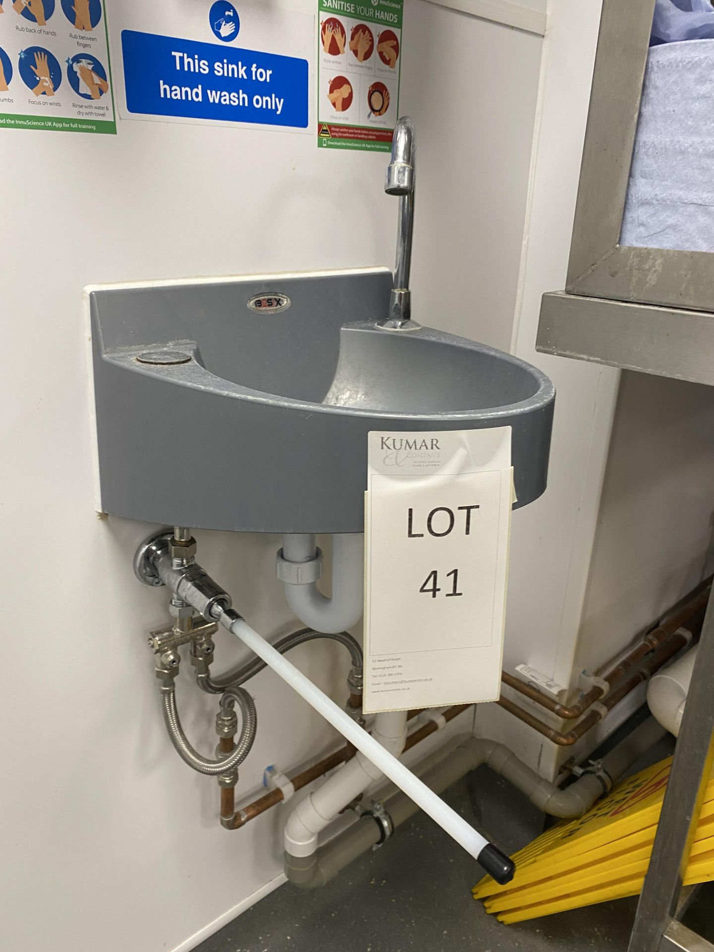 Pasix Knee Operated Hand Wash Basin (Will Require Disconnecting) - Image 2 of 3