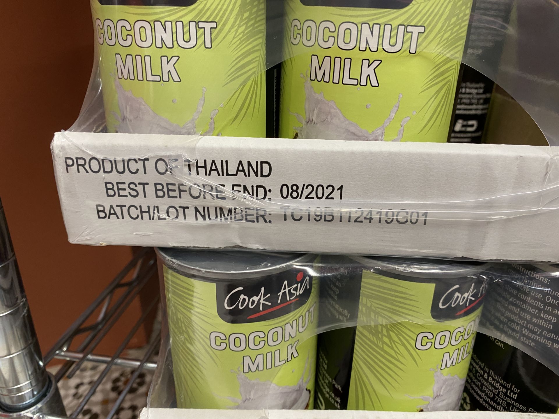 71 Tins Cook Asia 400ML Coconut Milk, BBD 08/2021 & 24 Tins Isle 400 ML Coconut Milk BBD 03/2022 - Image 4 of 10