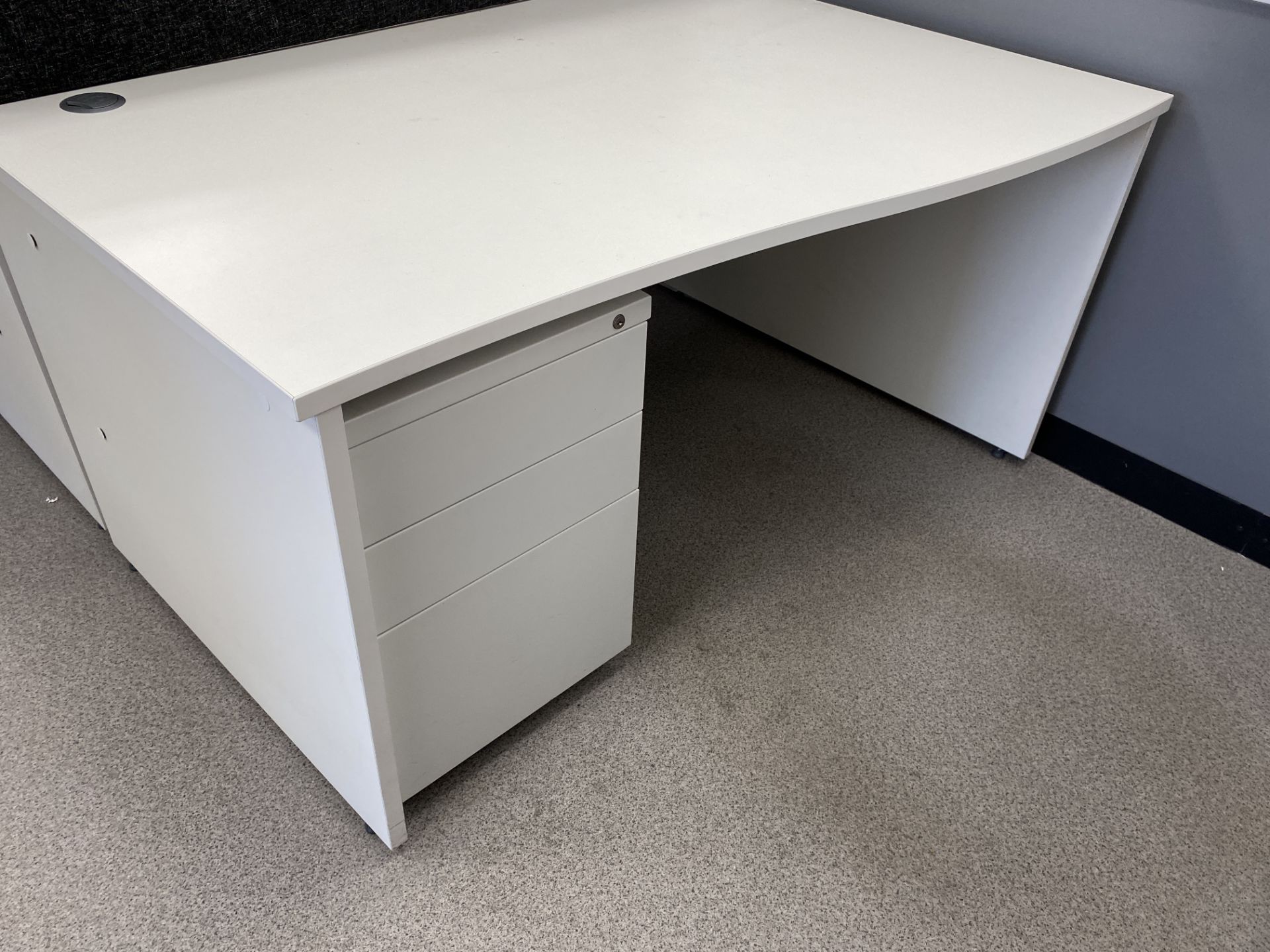 2: White Melomine Wave Desks with Pedestals Sixe - 1.4m (wave- 0.8m) X 1m - Image 3 of 7