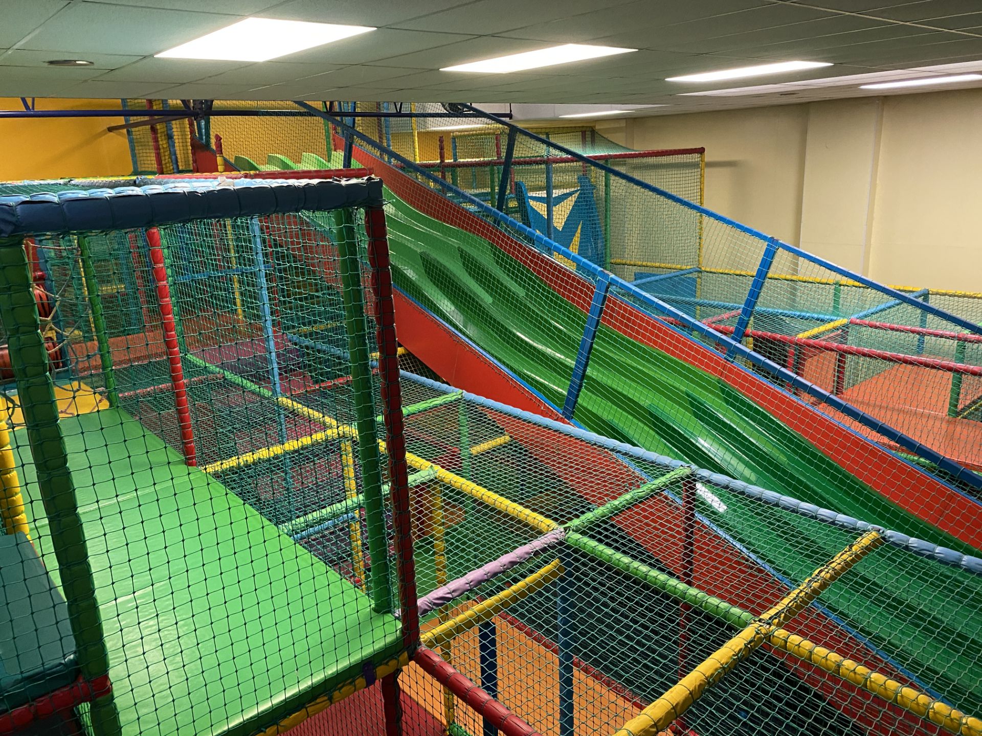 Complete Multi Tier Childrens Adventure Play System Comprising; Four Lane Slide, Single Vertical - Image 5 of 32