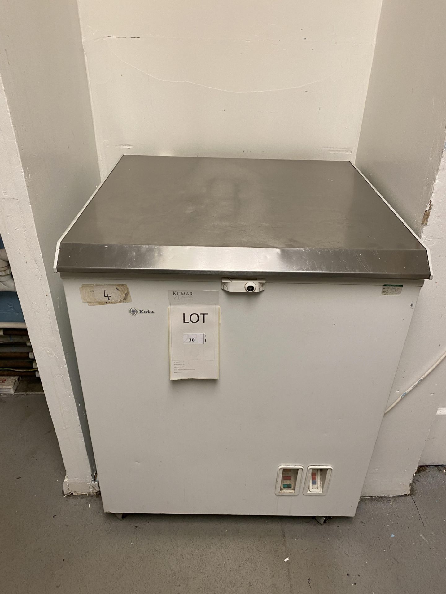 Esta Small Chest Freezer - Image 8 of 8