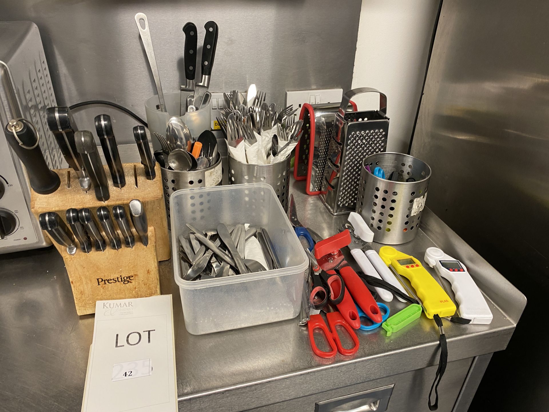 Quantity of Kitchen Utensils - Image 10 of 11