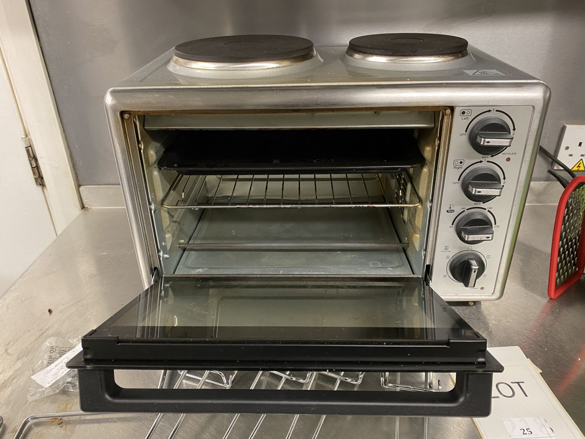 Morphy Richards Model KH-J28RC-10dkh, Mini Oven with Hob, 1750W, Oven Capacity 28 Litre - Image 4 of 7