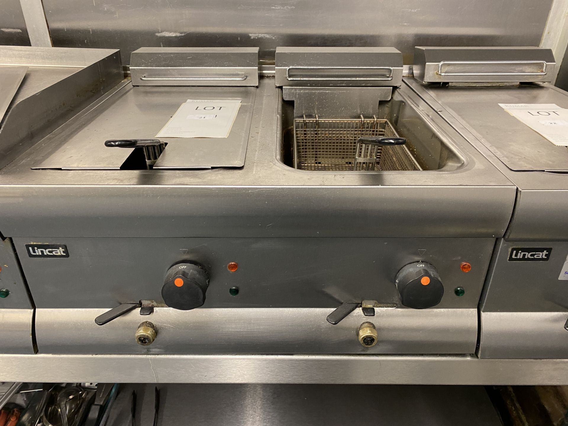 LinCat Twin Basket Deep Fat Fryer