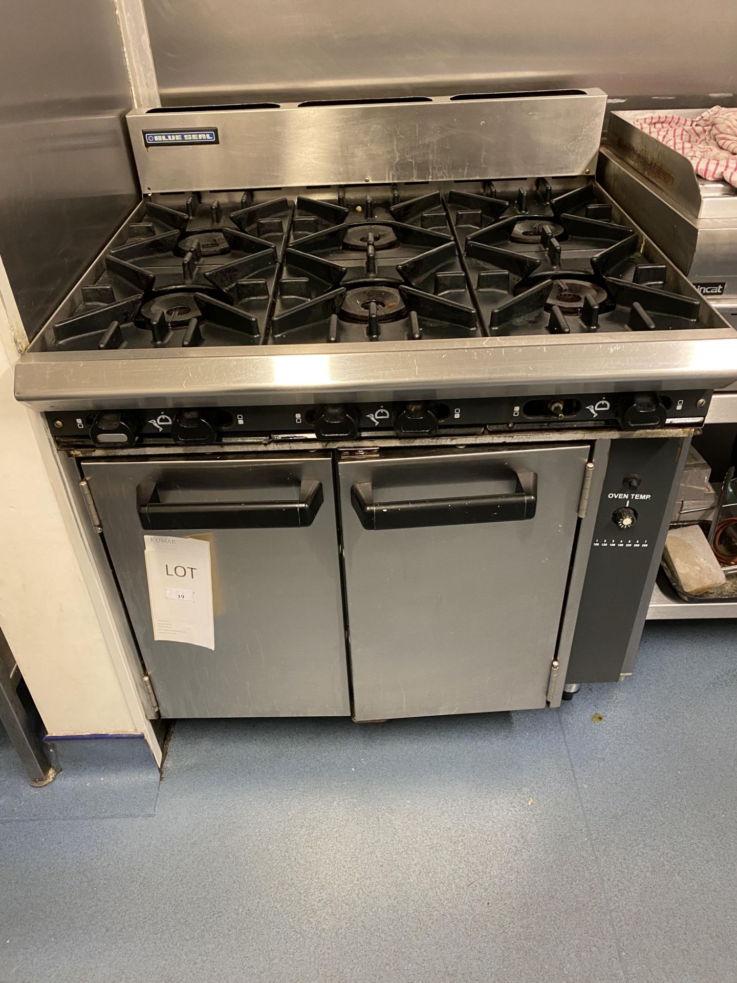 Blue Seal Range Cooker with Oven (Spares or Repair)