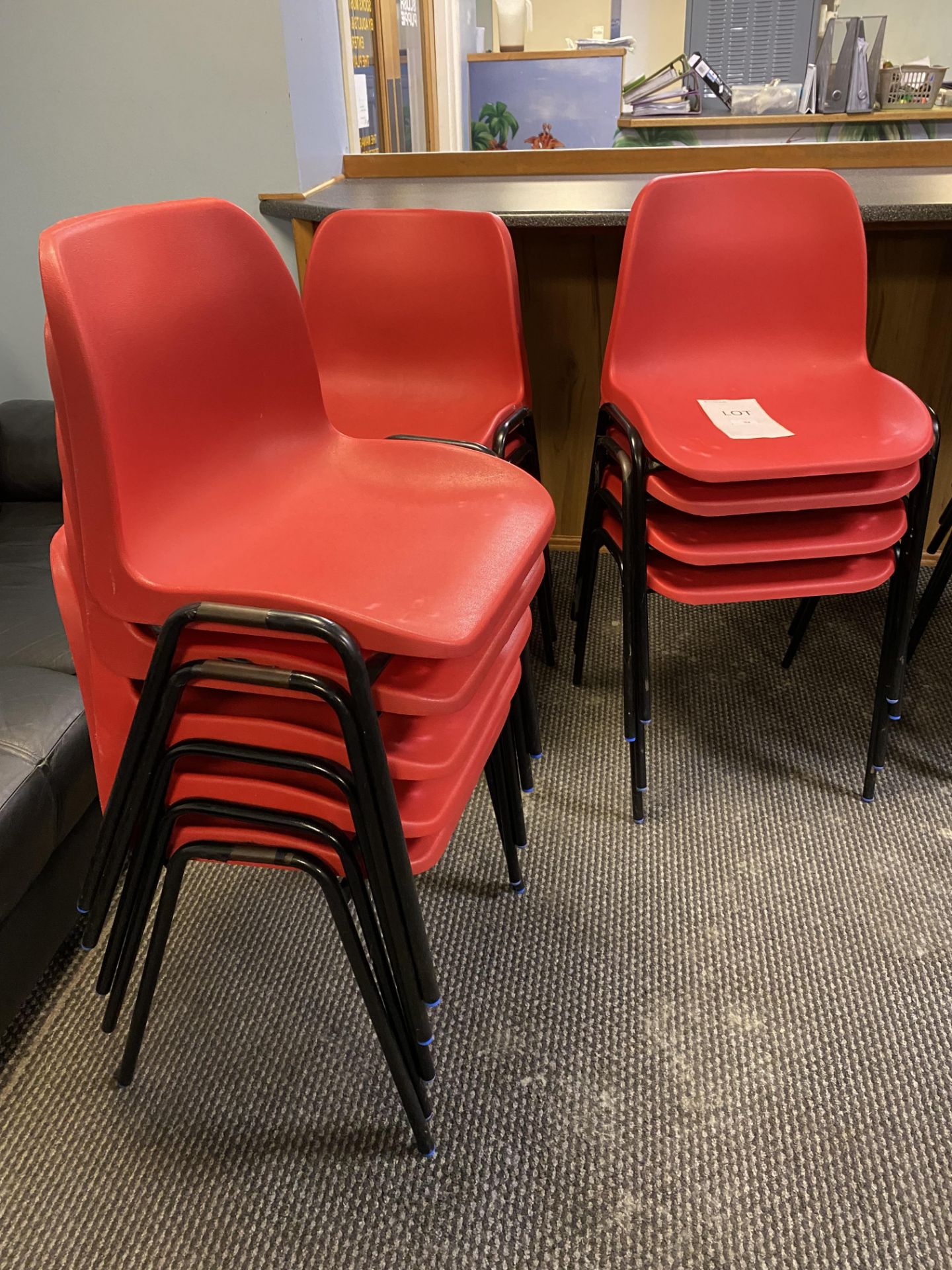 13x Red Plastic Chairs - Image 5 of 5