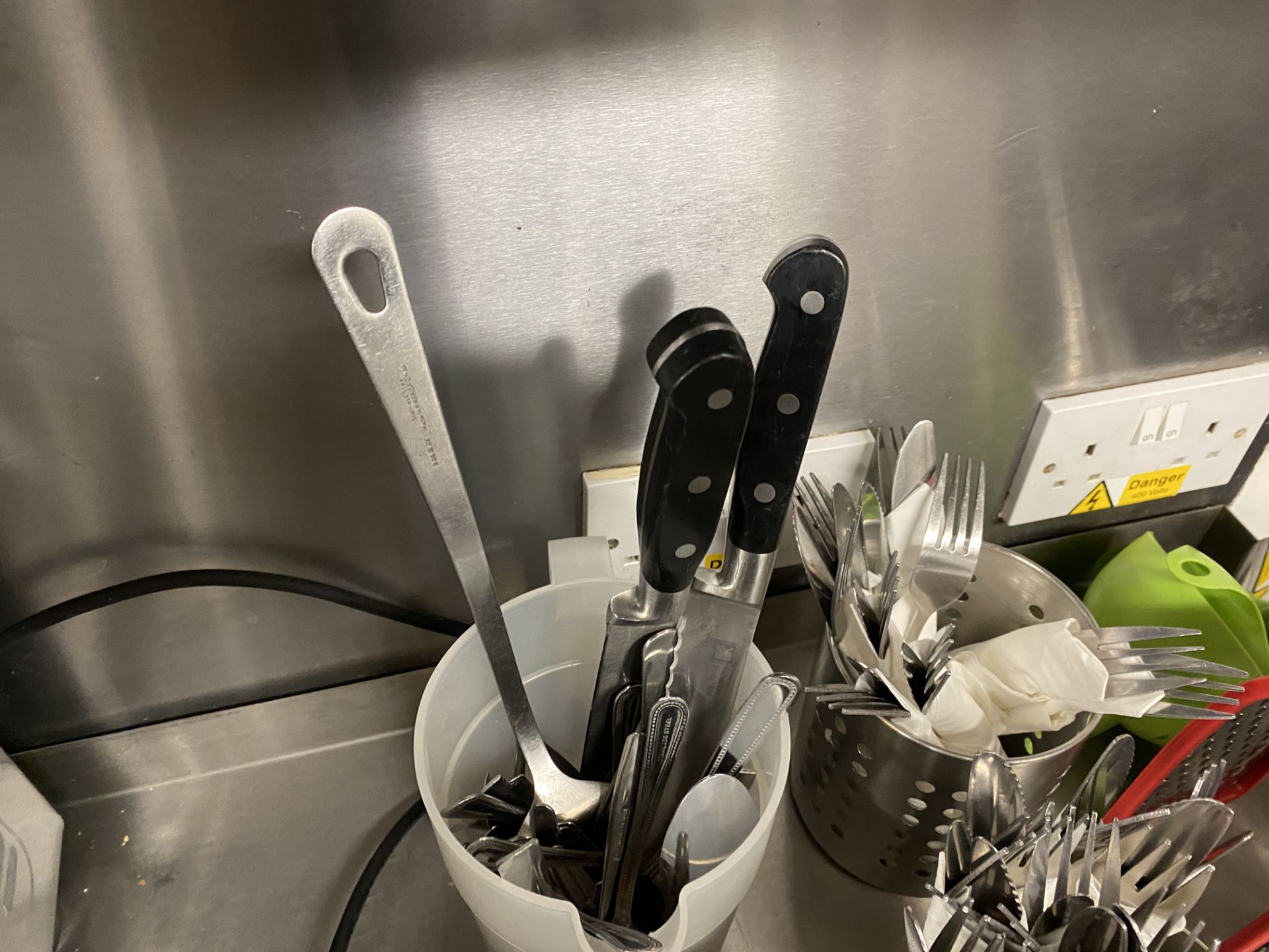 Quantity of Kitchen Utensils - Image 11 of 11