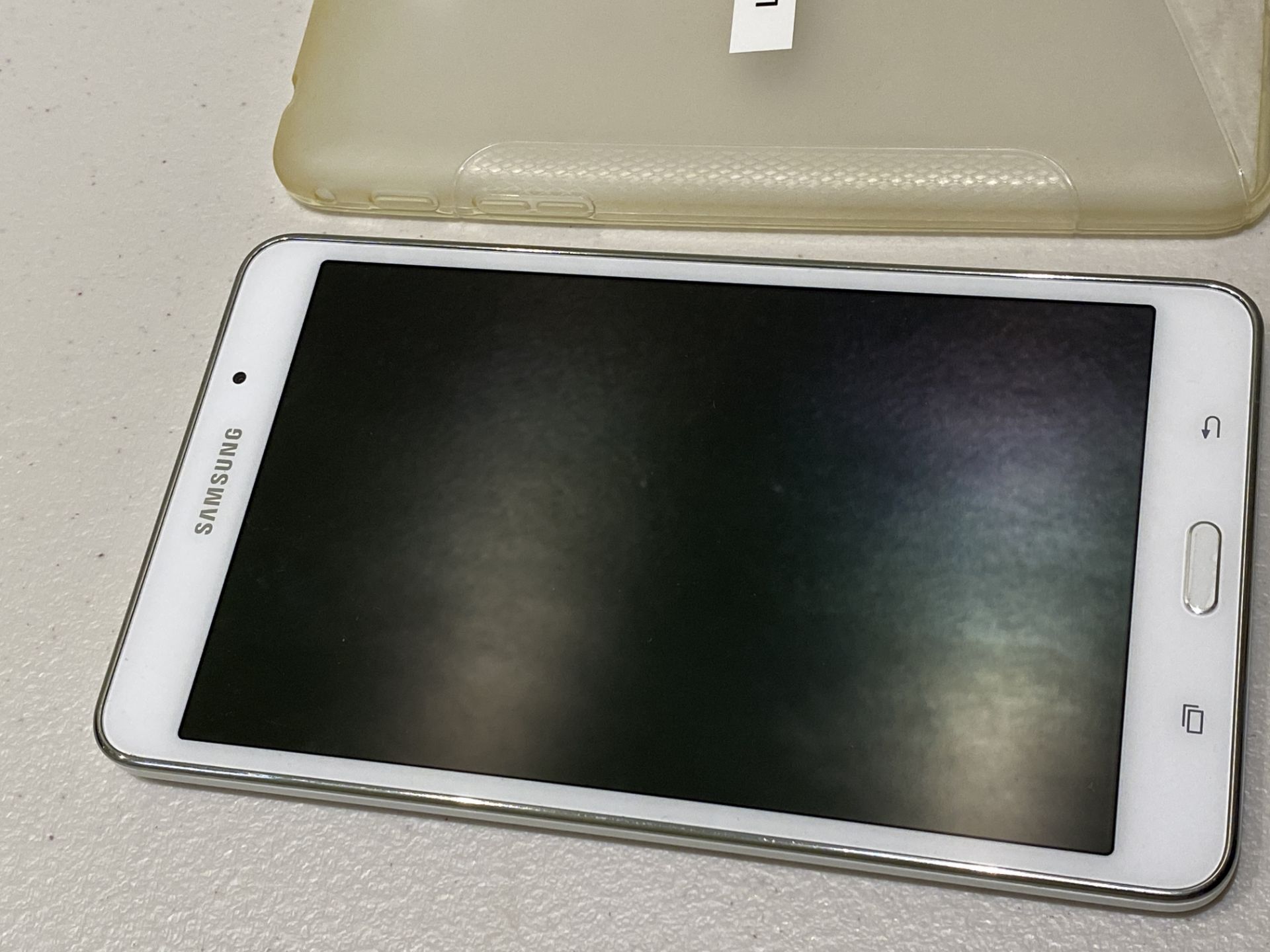 Samsung Galaxy Tab 4 - SM - T230 Tablet - Image 8 of 12