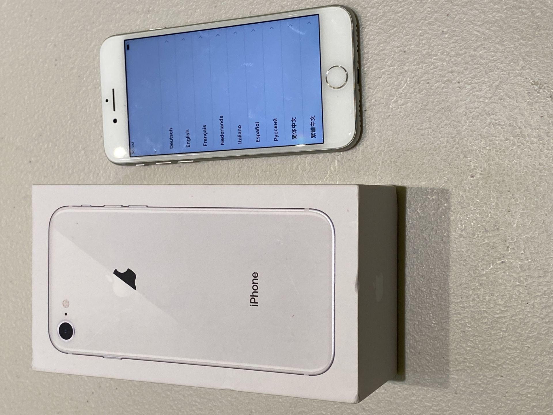 Apple Iphone 8 64GB - White, In Original Box with no Charger or Cables, Factory Reset Ready for New - Image 2 of 16