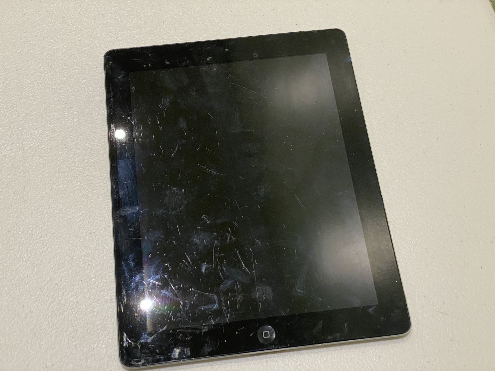 Apple Ipad Black - Image 5 of 15