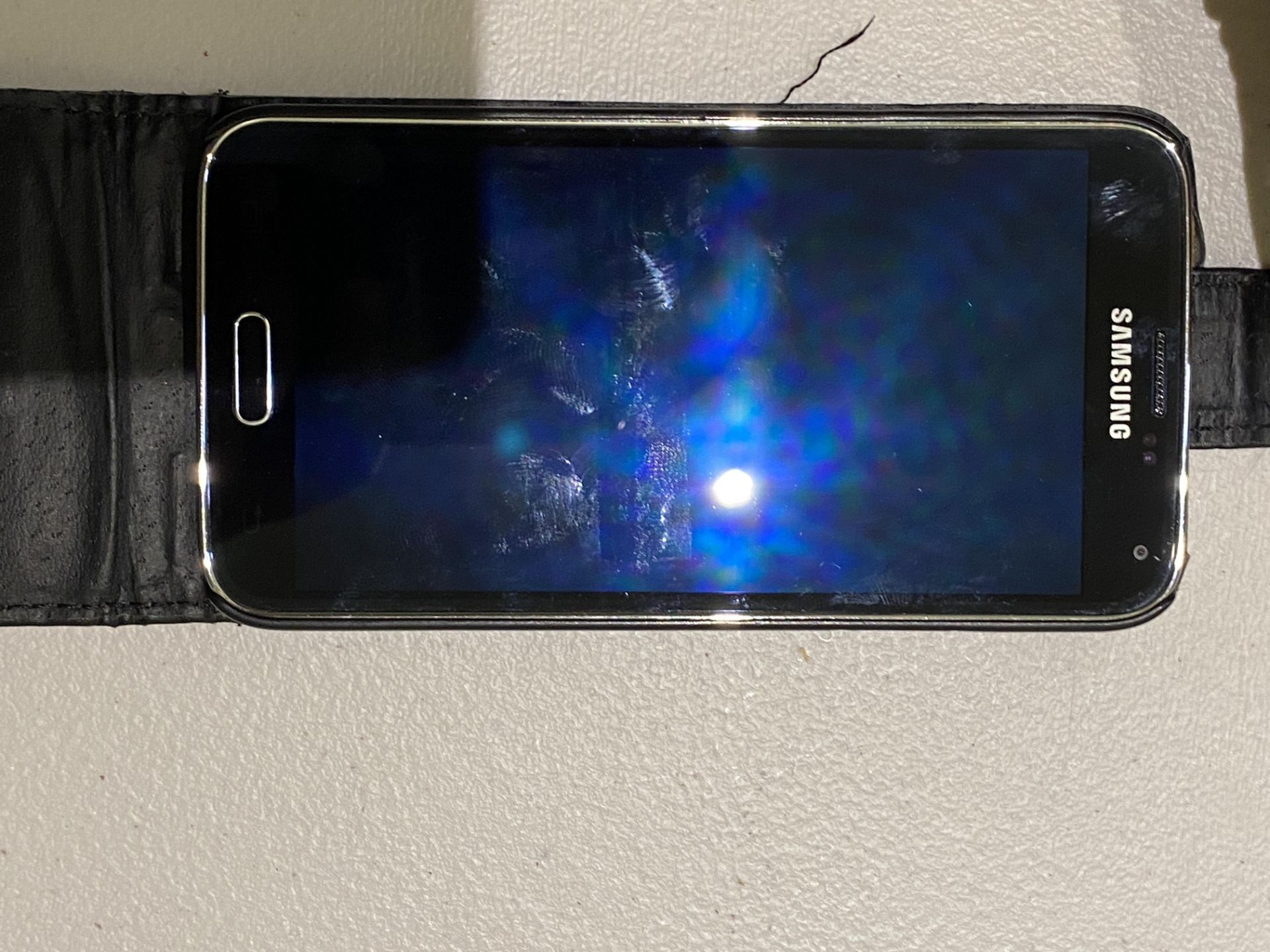 Samsung Smartphone - No Charger or Pin Code