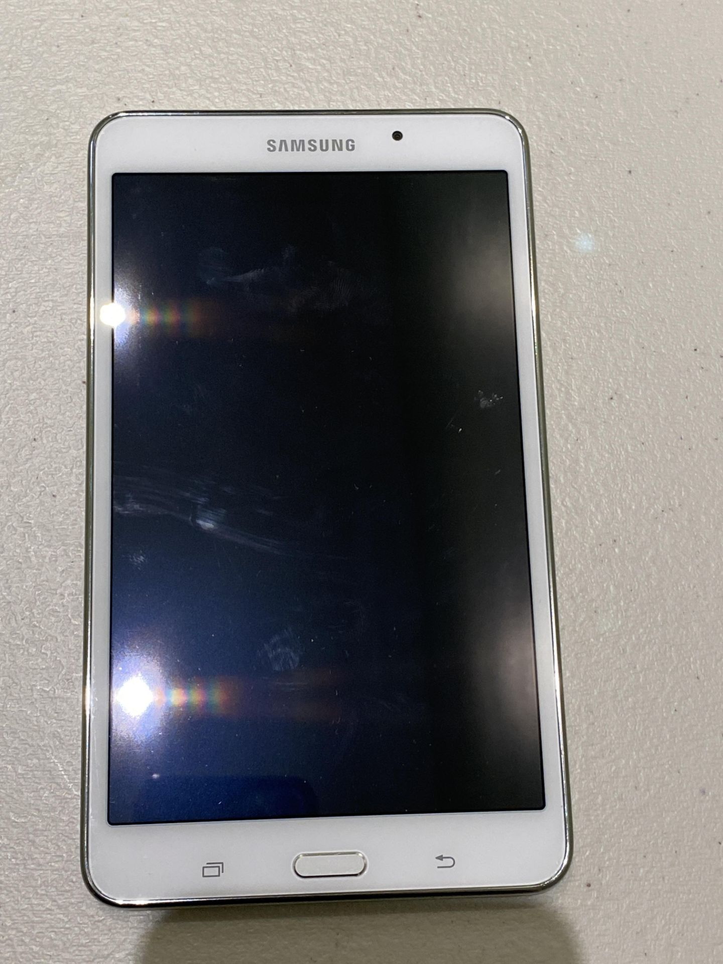 Samsung Galaxy Tab 4 - SM - T230 Tablet - Image 3 of 10