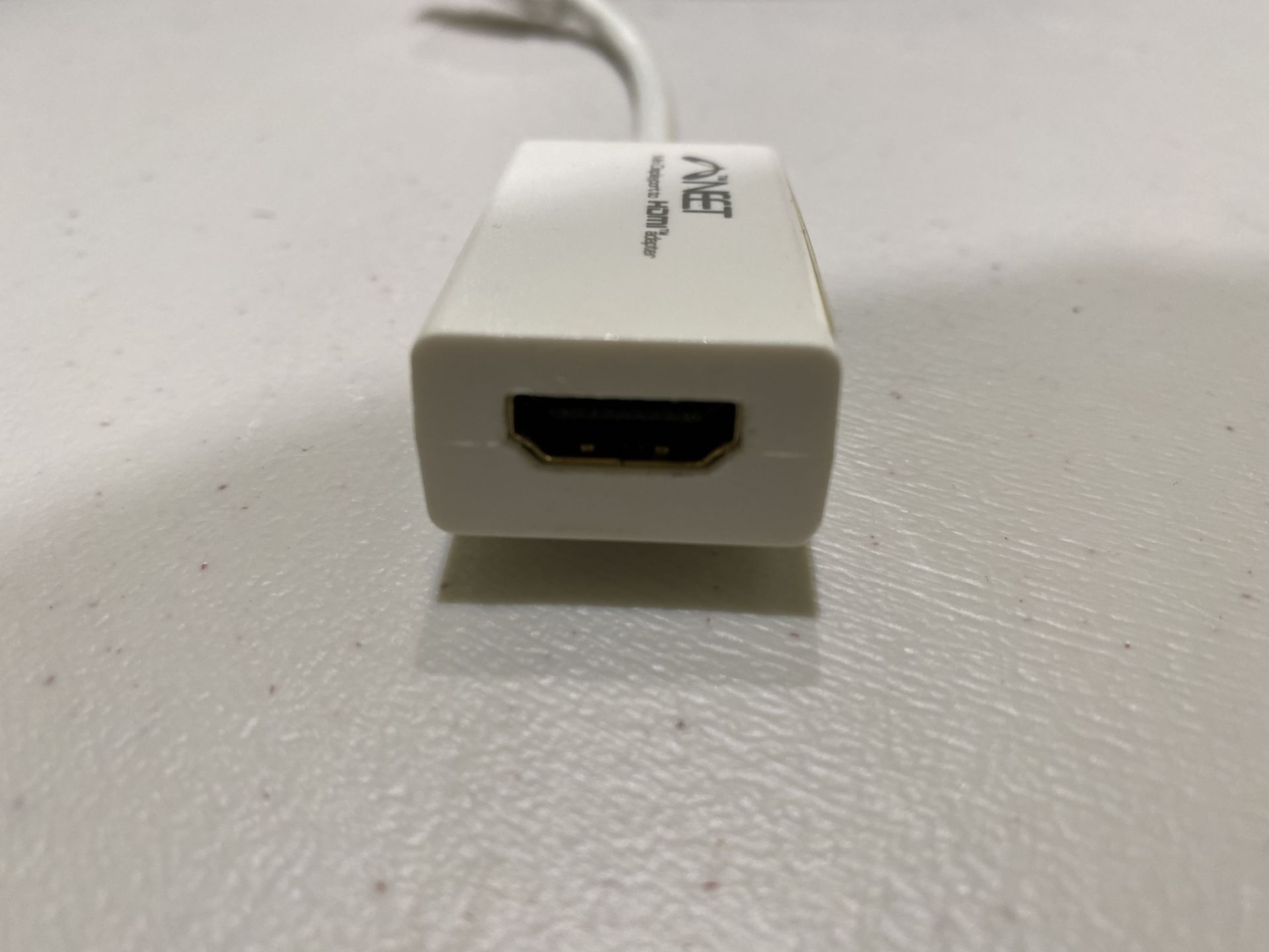 Apple Mini Display Port DP to VGA Adapter Converter with VGA Cable and Apple Mini Display Port DP to - Image 11 of 12