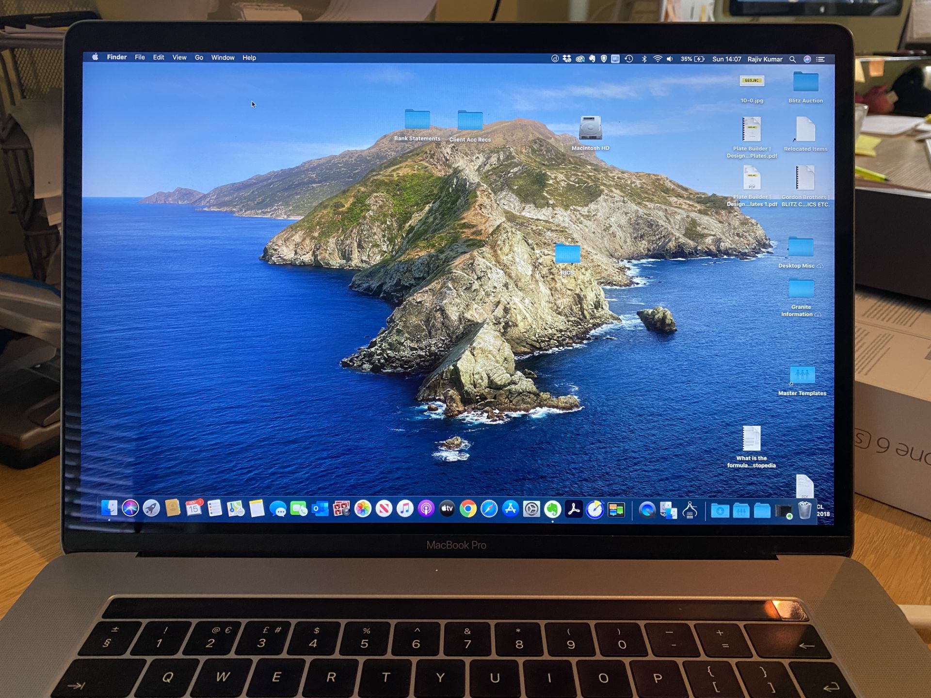 Apple Macbook Pro 15" 2016 - Purchased February 2017 - Image 3 of 8