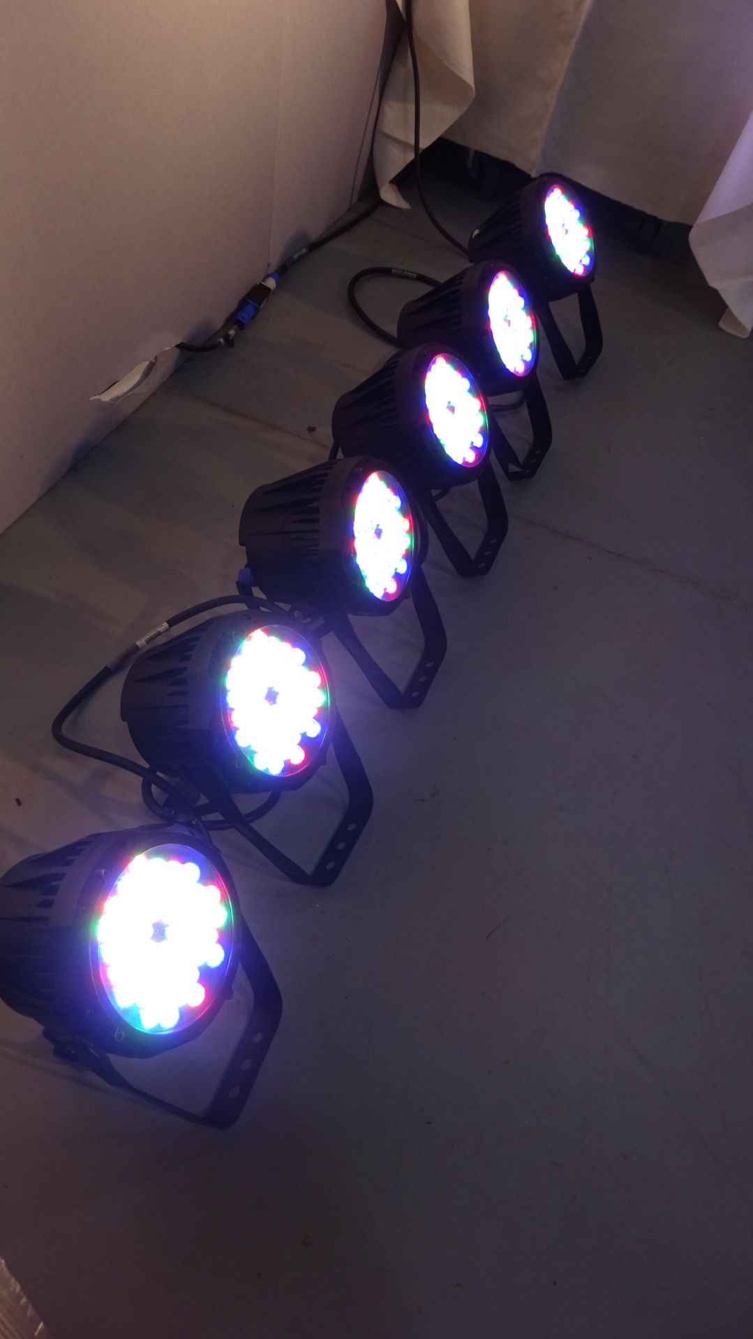 6 x Chauvet Colorado Tour 1 LED Parcan Light 12 Red 12 Green & 12 White 42W RGBW DMX 3 Pin c/w - Image 3 of 13