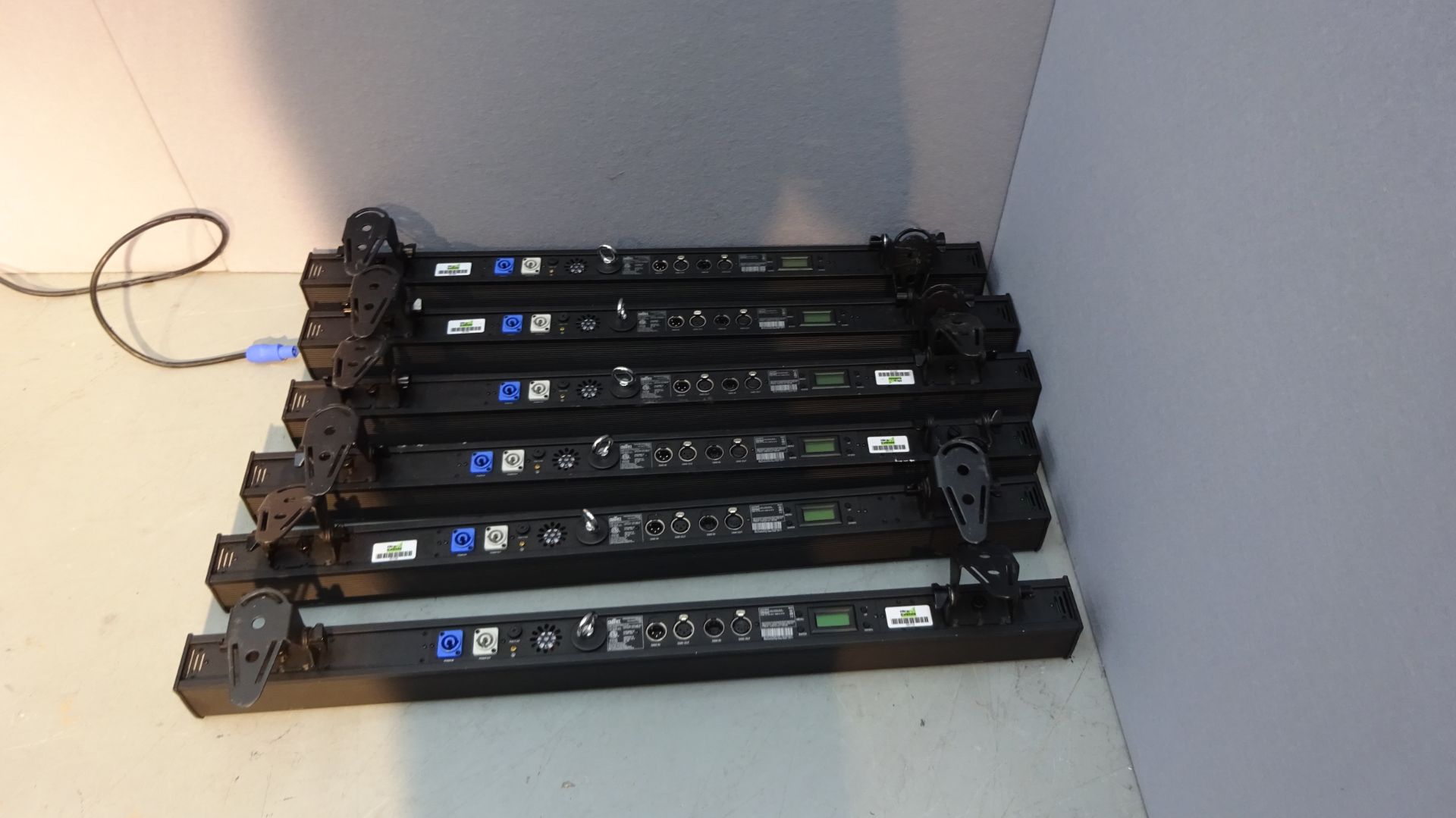 12 x Chauvet LED RGBA COLORado Battons 72 Tour Lights c/w Flight Case - Image 8 of 22