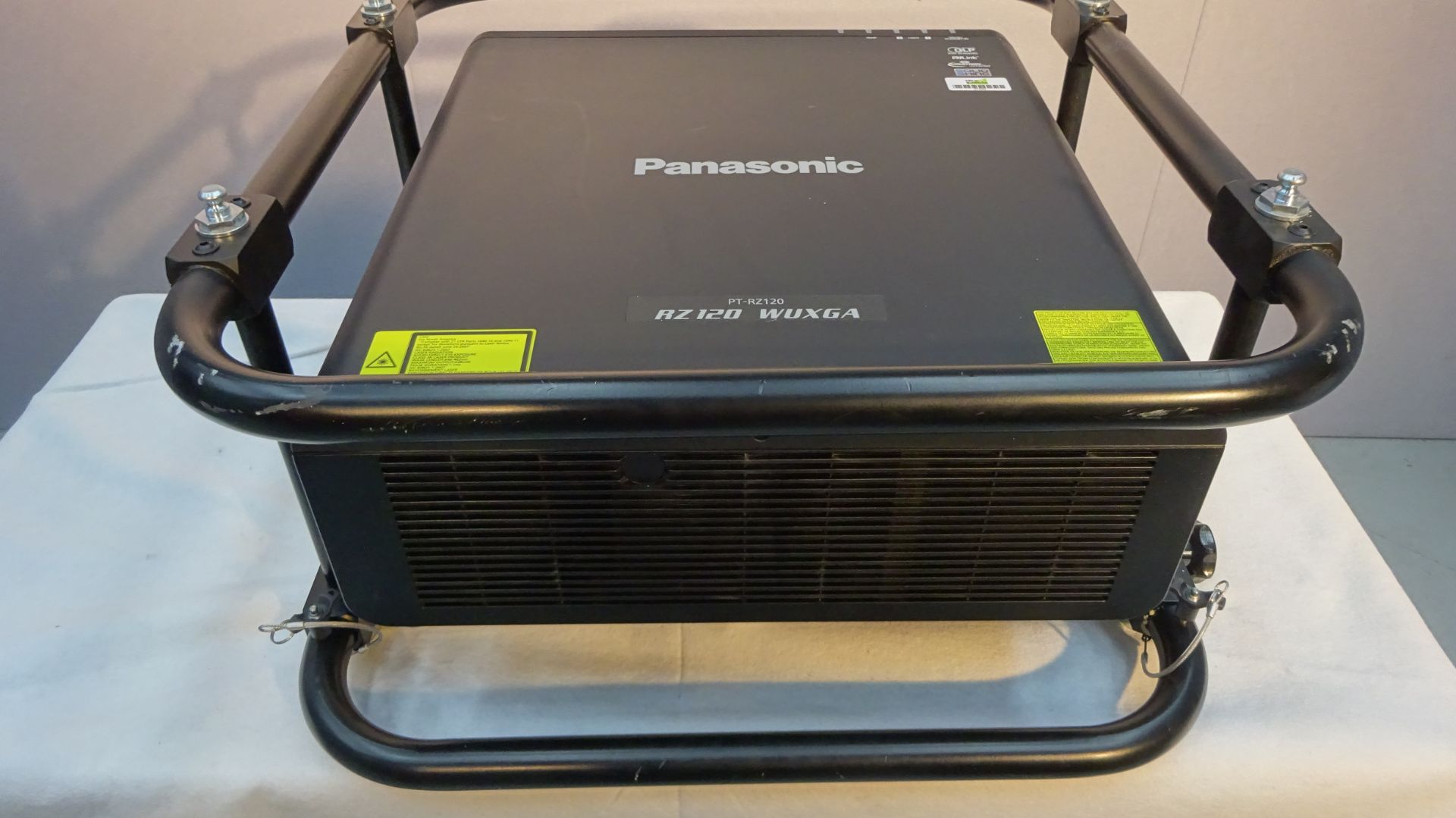 Panasonic 12K Laser Projector PT-RZ120 WUXGA DLP Solid Shine Low Usage Projector Running Time - Image 8 of 8