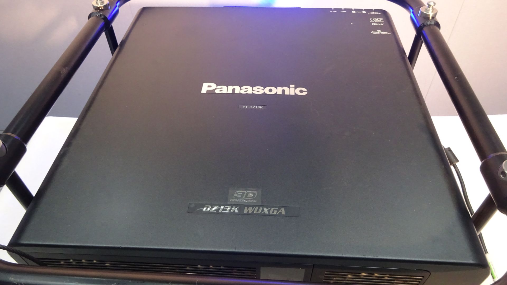 Panasonic 13K PT-DZ13 3D 3 Chip Professional DZ13KWUXGA Projector Running Time ONLY 873 Hrs Lamp - Image 8 of 20