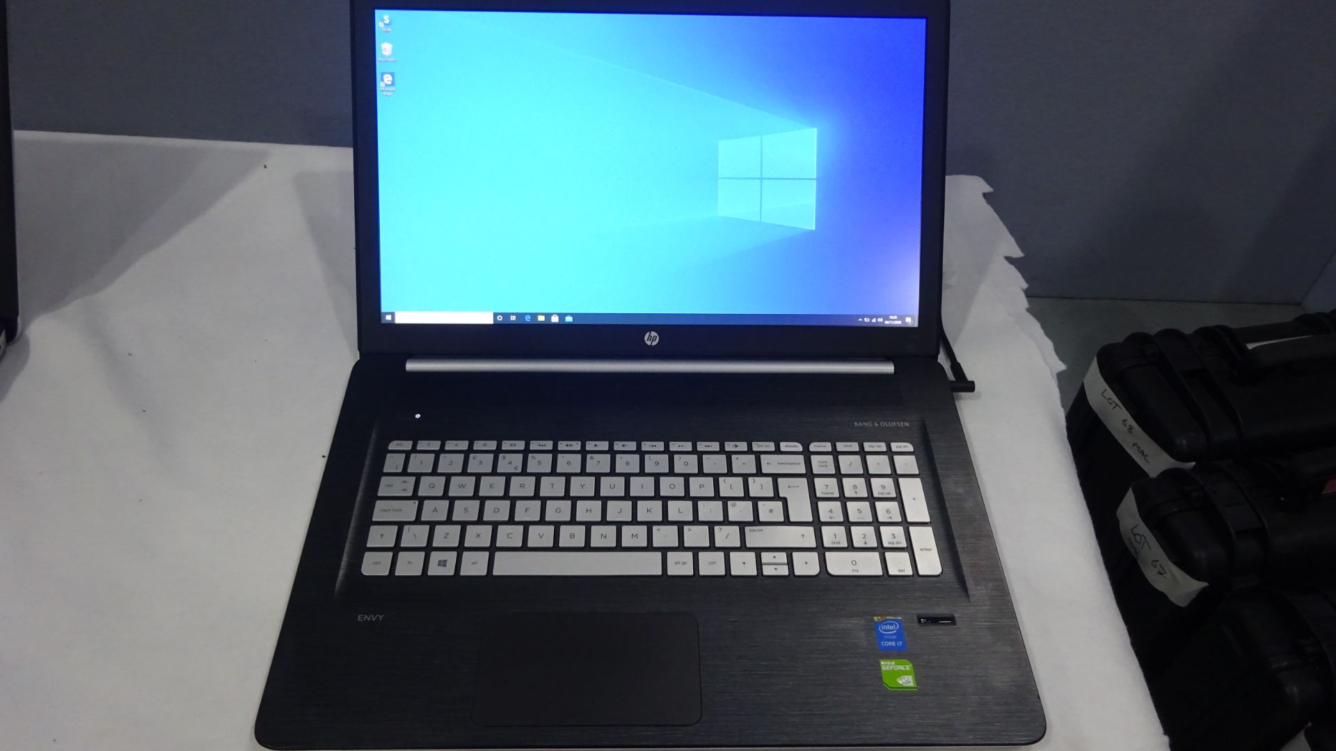 HP ENVY i7 with Microsoft Office Professional Plus 2016 17" Laptop Intel Ram 12.0 c/w Flight Case,