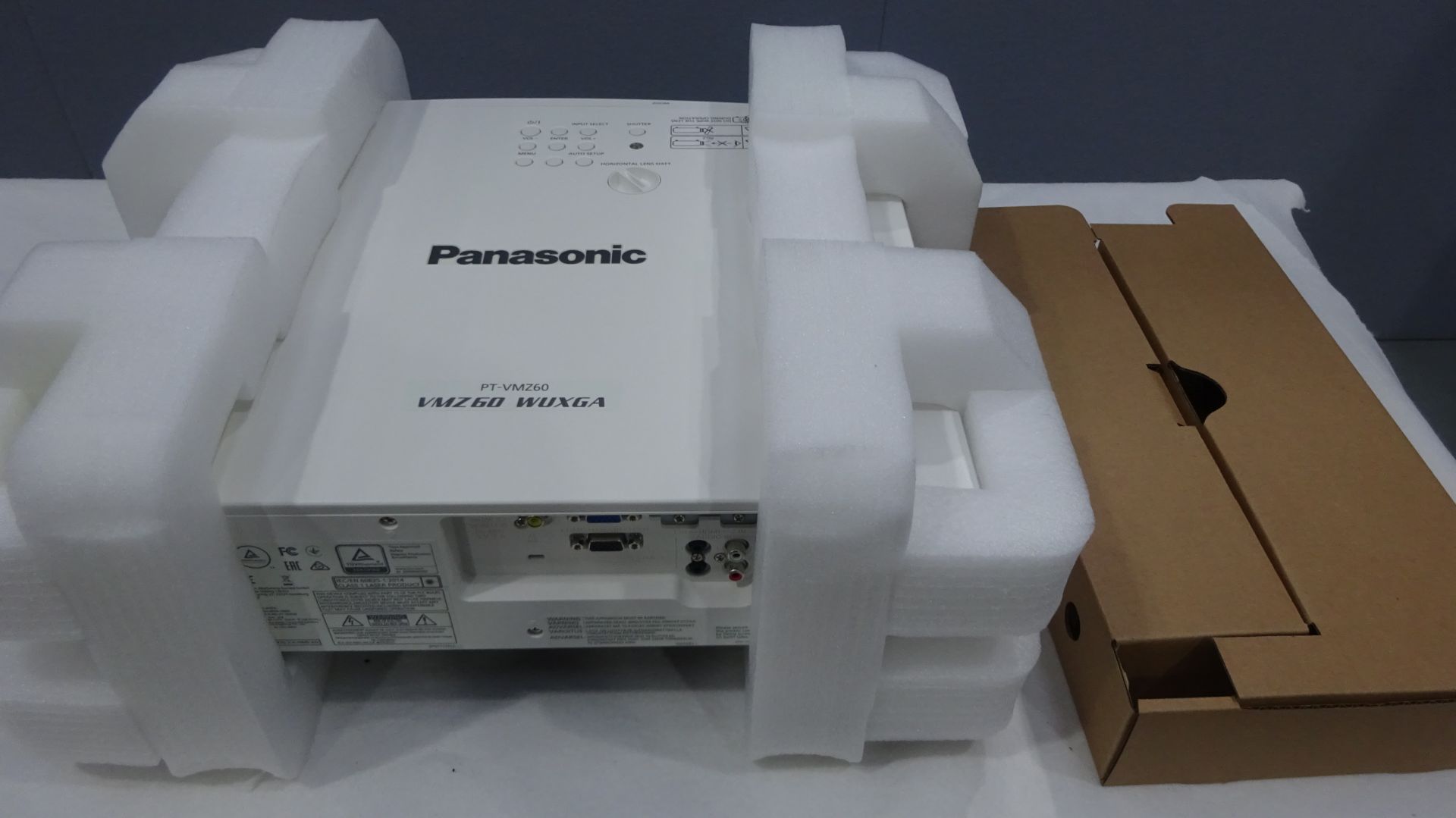 Panasonic PT-VMZ60 WUXGA 6K Lumen Laser Solid Shine Projector BRAND NEW IN ORGINAL BOX NOT USED Se - Image 4 of 10