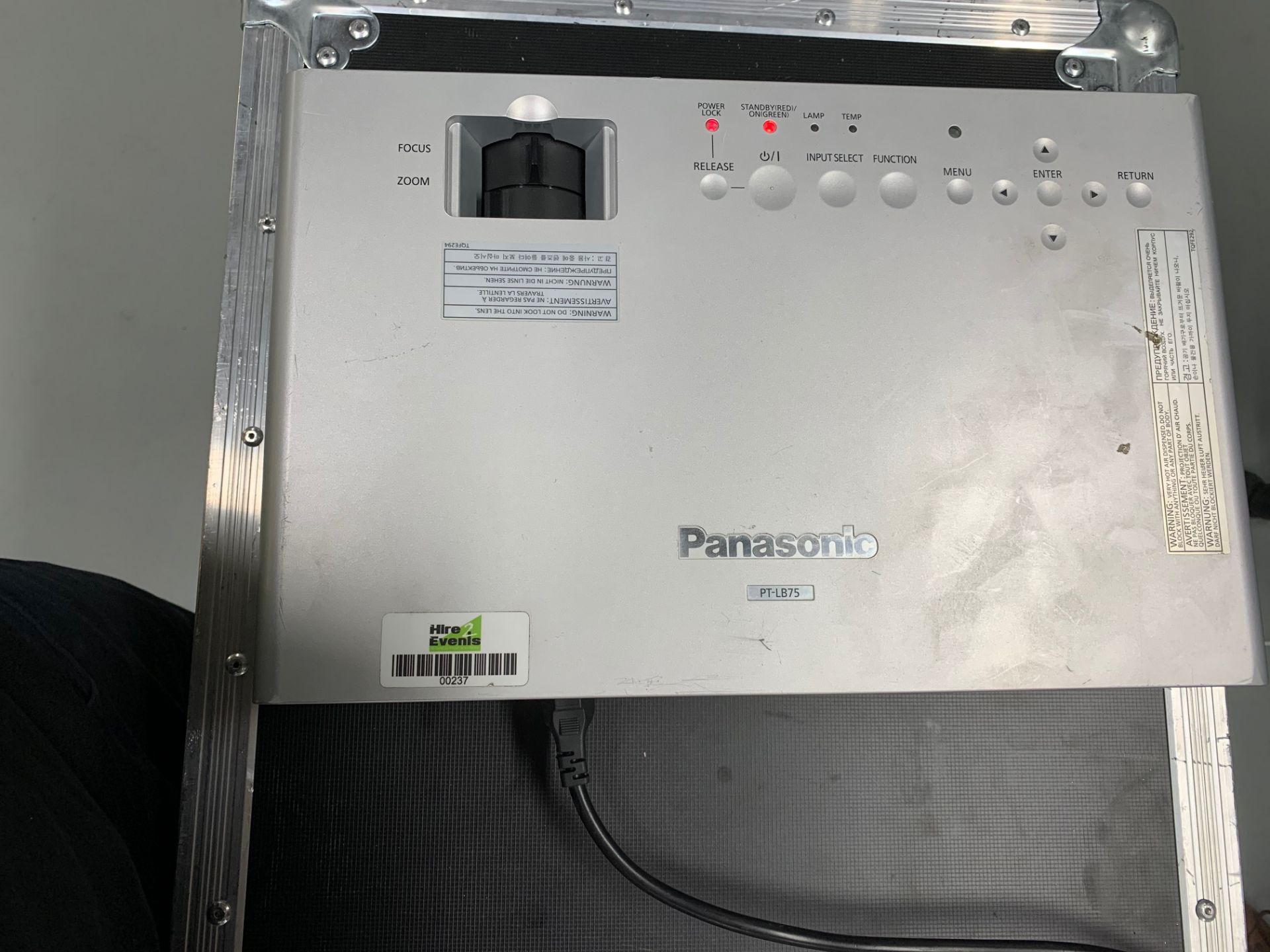 Panasonic PT-LB75 VGA & Video Projector SD85300 09/2008 Lamp time 782 c/w Flight Case - Image 5 of 5