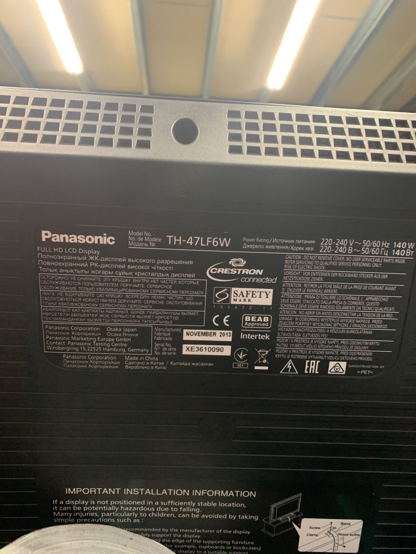 Panasonic 47" Full HD LCD Display TH-47LF6W DOM 11/2013 Serial No XE3610090 DOM 11/2013 2 HDMI - Image 2 of 4