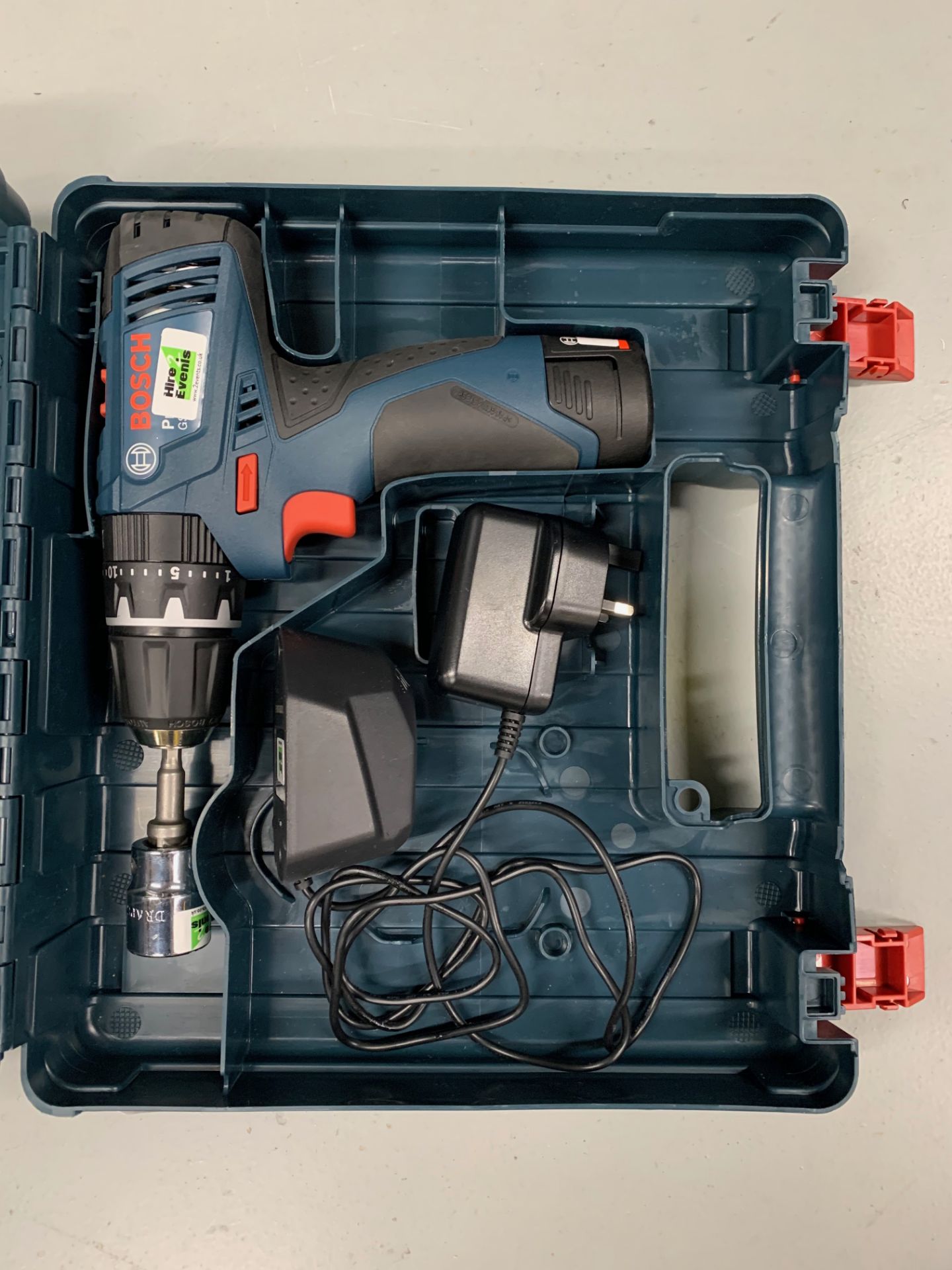 Bosch 12 Volt drill ( Used for the Heavy Duty Stand - "Screen Stalk " see Lot no 22) GSB Cordless