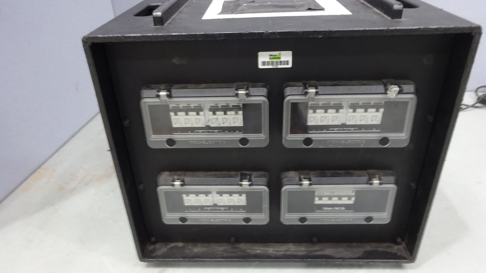 3 Phase 63amp Distro in 63amp 3 phase looped out with 18 x 16amp outputs & 3 socapex outputs - Image 3 of 12