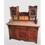 Jugendstil-Buffet