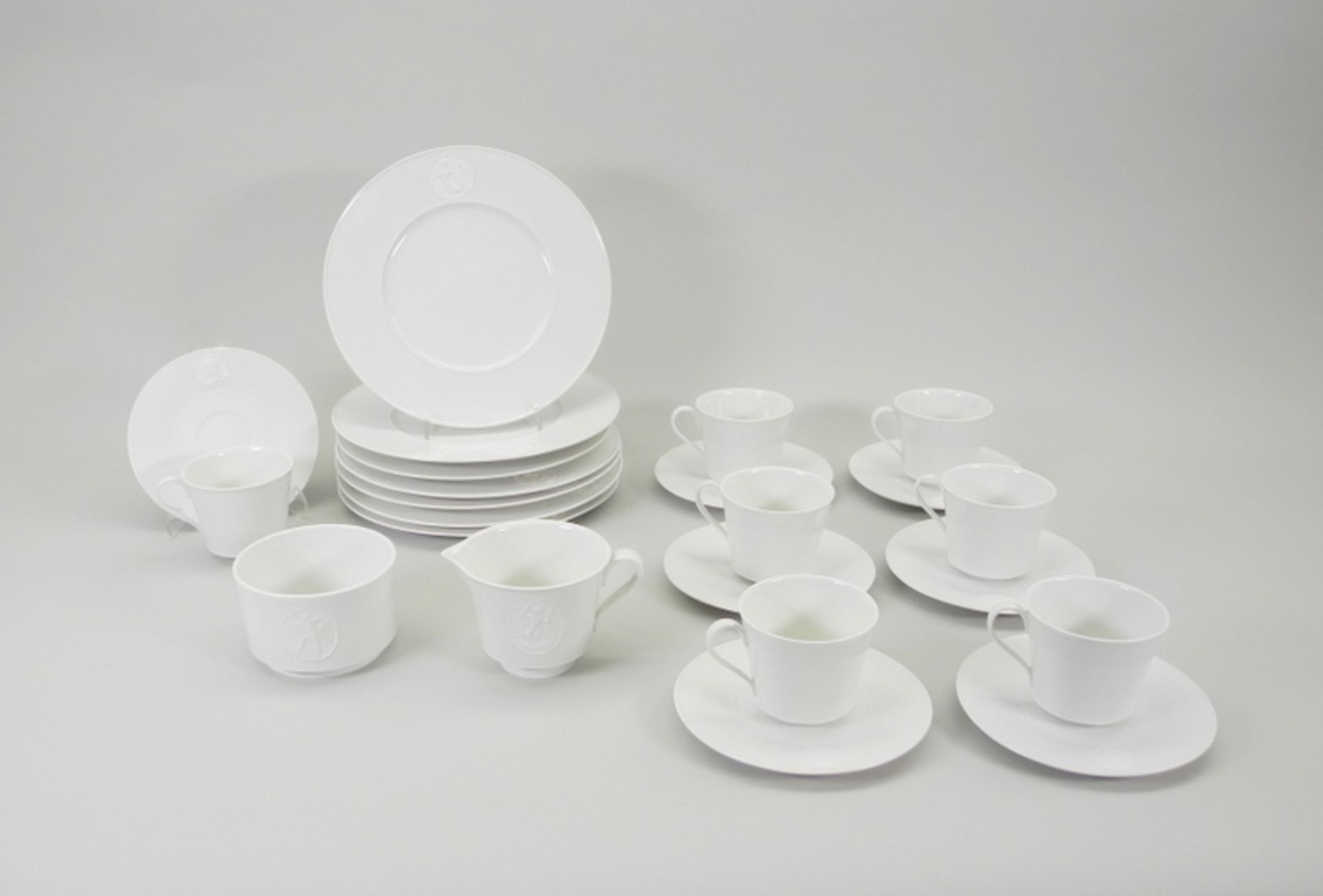KPM, "Arkadia" Frühstücks-Set für Sieben PersonenPorzellan, einzeln am Boden mit unterglasurblauer